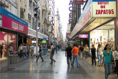 07_Buenos Aires_Street_Scene.jpg